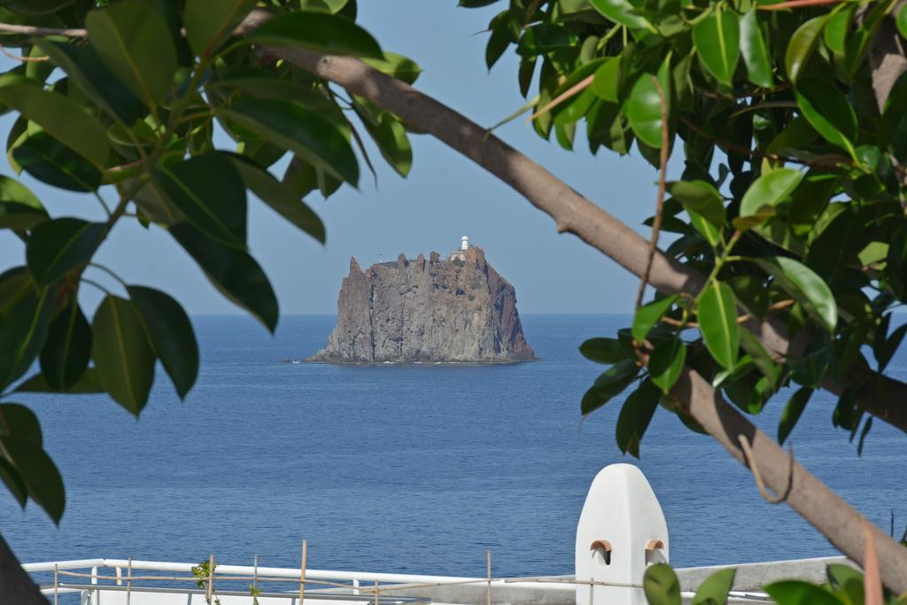 Il Gabbiano Relais In Stromboli Aparthotel Exterior photo